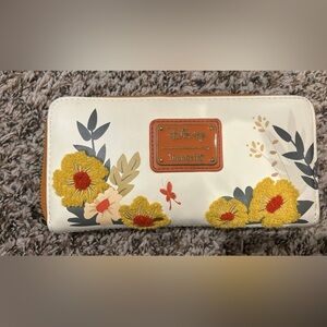 Disney Loungefly Fox and hound Wallet